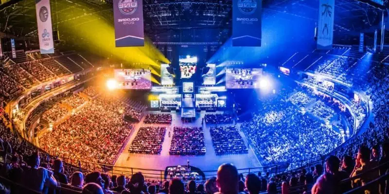 Esports có sức hút đáng kinh ngạc đặc biệt là giới trẻ hiện nay